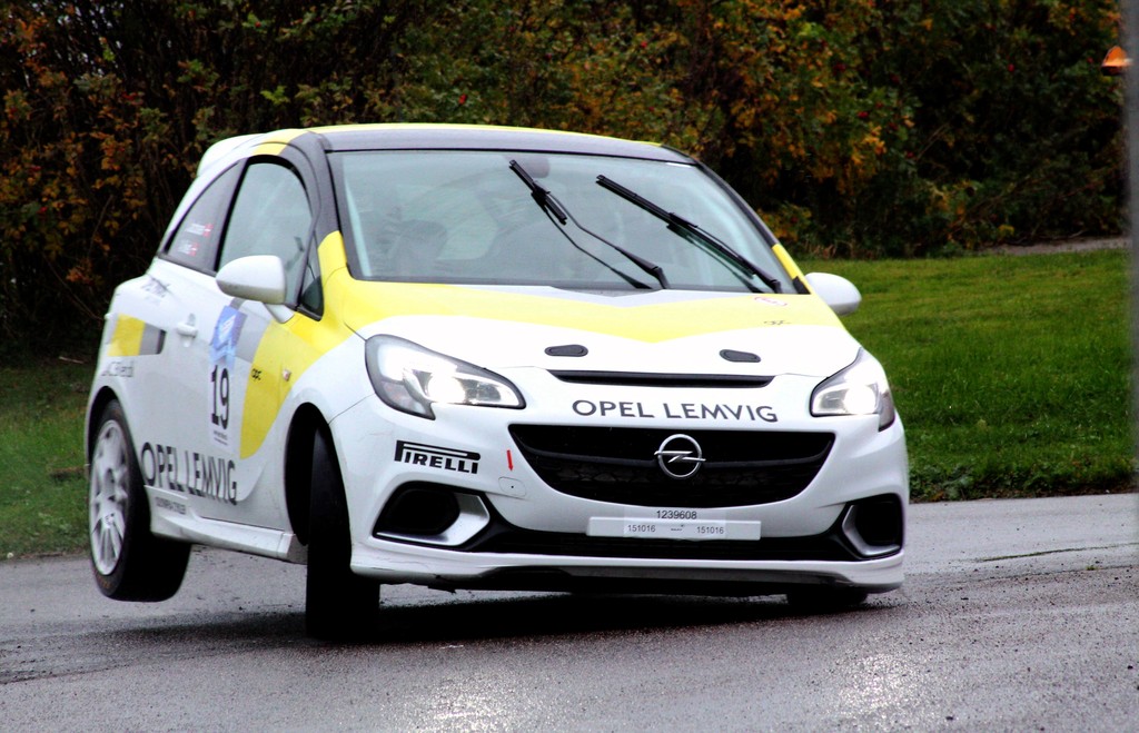 Vinder af Bjerrum Efterårsrally blev Jan Jacobsen fra Holstebro i Opel Corsa OPC
(Foto: Laust Laursen)